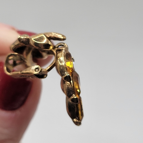 VTG "Crown" Trifari Topaz & Clear Rhinestone Earrings | SIGNED | 1930s - 1940s - Picture 8 of 12